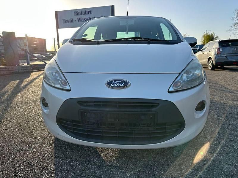 Gebraucht Ford Ka Titanium 75 PS (55 kW) 2010 Weiß Kleinwagen