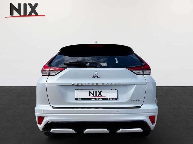 Gebraucht Mitsubishi Eclipse Cross Top 188 PS (138 kW) 2021 Titanweiss (d) SUV