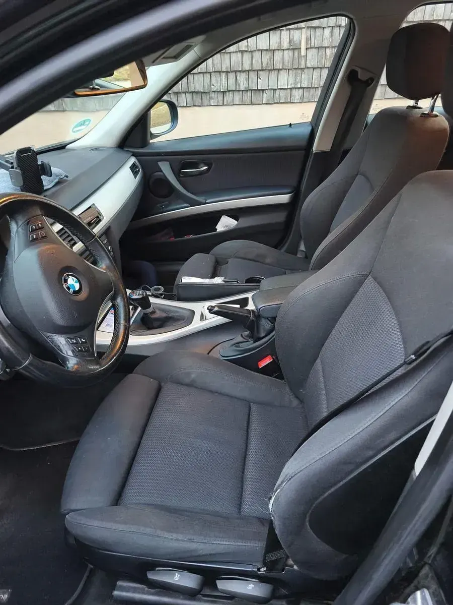 Usata BMW 320 184 CV (135 kW) 2010 Nero Station wagon