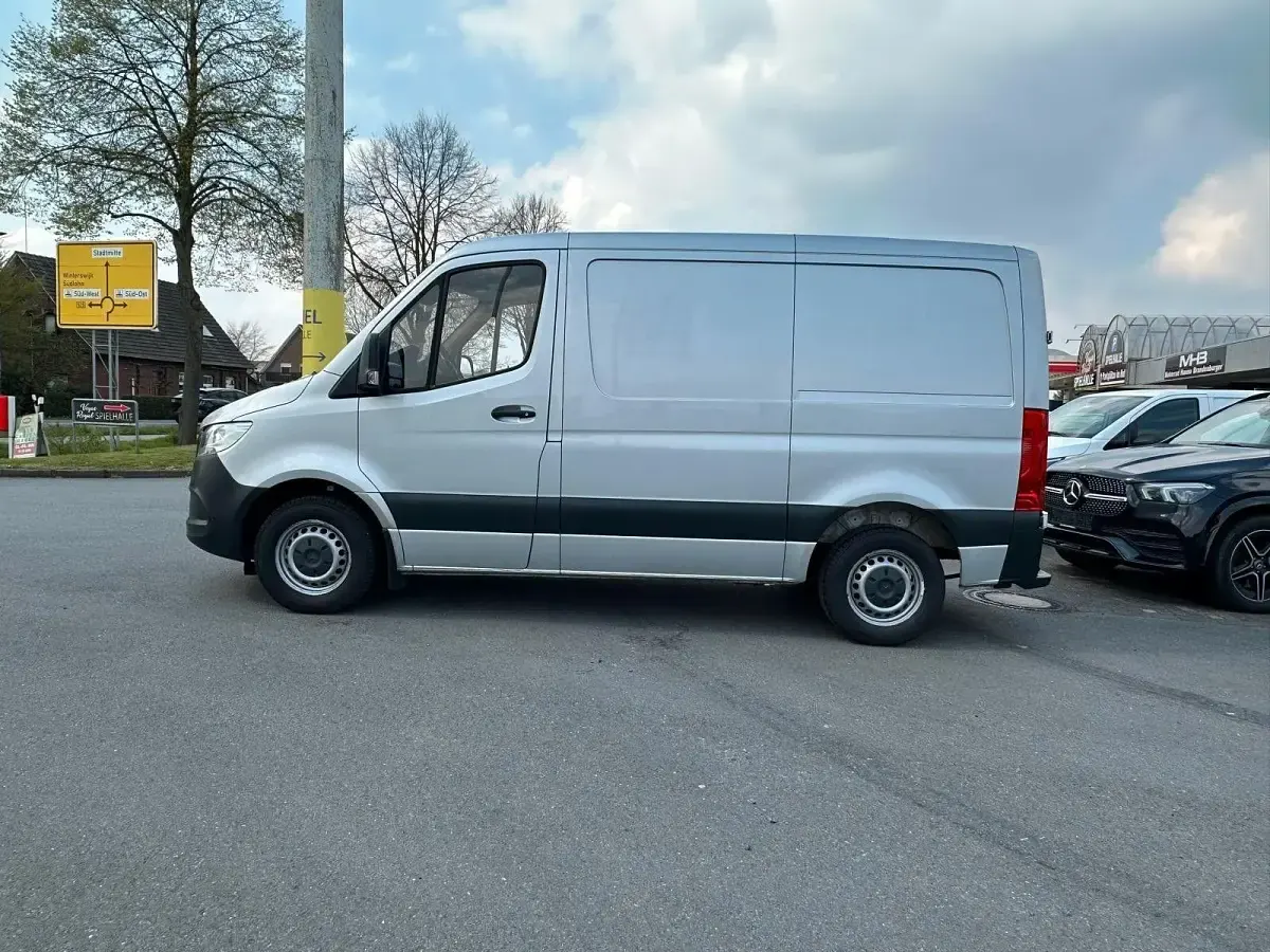 Gebraucht Mercedes Sprinter 143 PS (105 kW) 2020 Silber Van