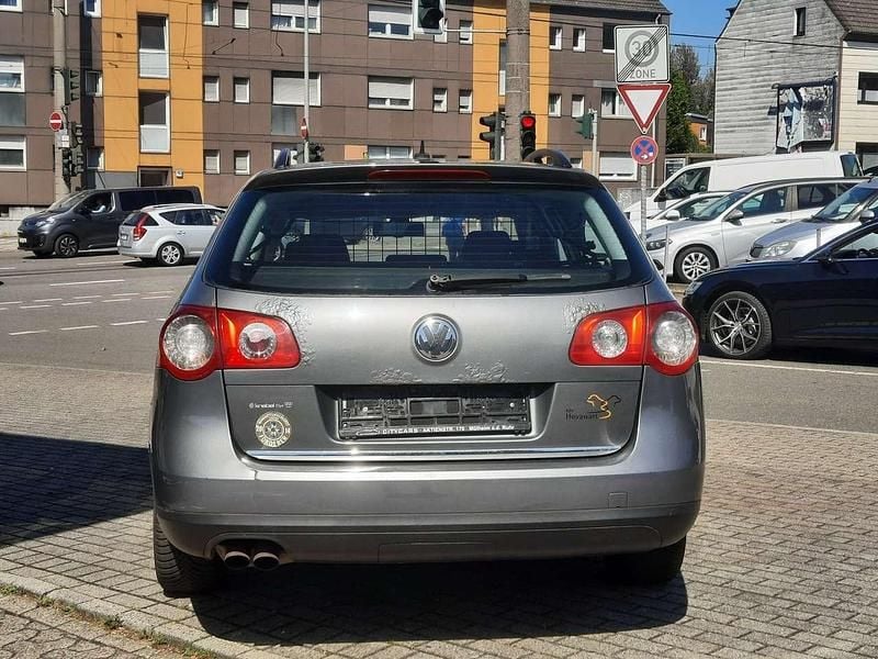 Gebraucht VW Passat 140 PS (102 kW) 2006 Grau Kombi