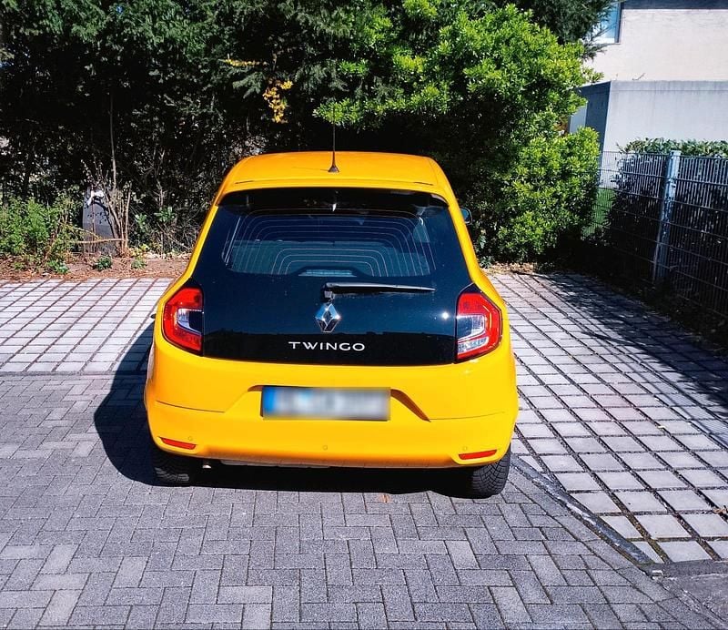 Gebraucht Renault Twingo 65 PS (47 kW) 2022 Orange Kleinwagen