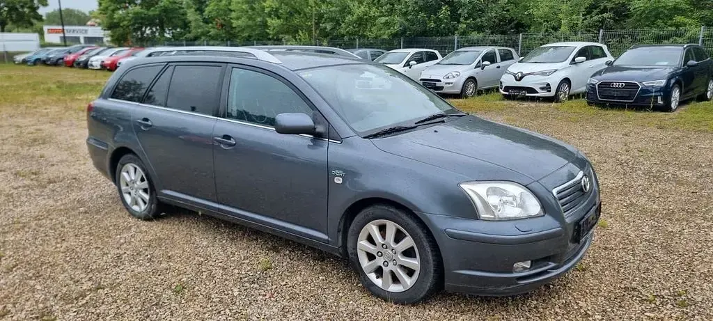 Gebraucht Toyota Avensis Executive 177 PS (130 kW) 2005 Grau Kombi