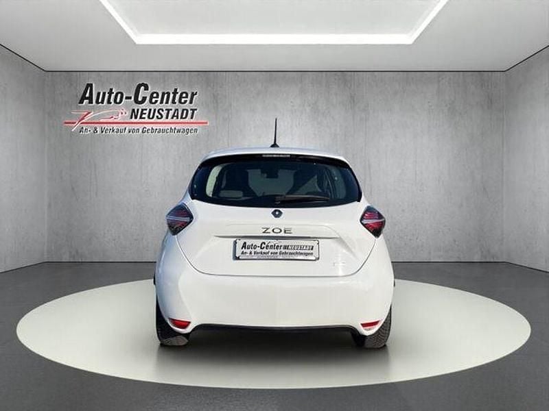 Gebraucht Renault Zoe Evolution 50 kW (69 PS) 2022 Weiß Kleinwagen