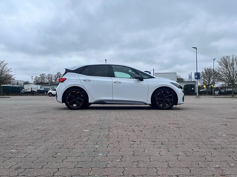 Gebraucht Cupra Born 150 kW (204 PS) 2022 Weiß Kleinwagen