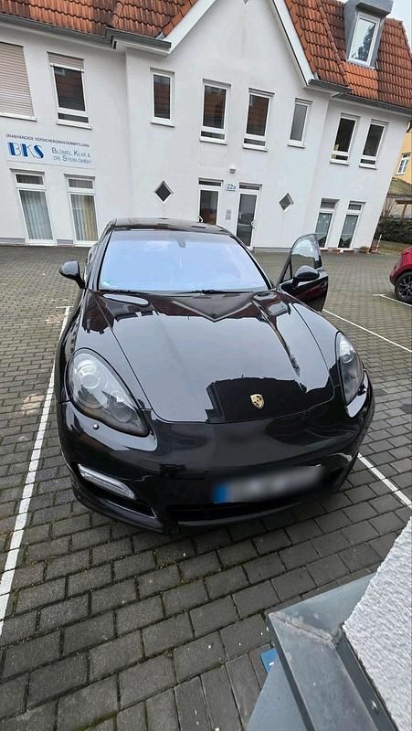 Schwarz Gebraucht 2010 Porsche Panamera Turbo Limousine | 24.000 € (Fairer Preis) - Bild 1/4