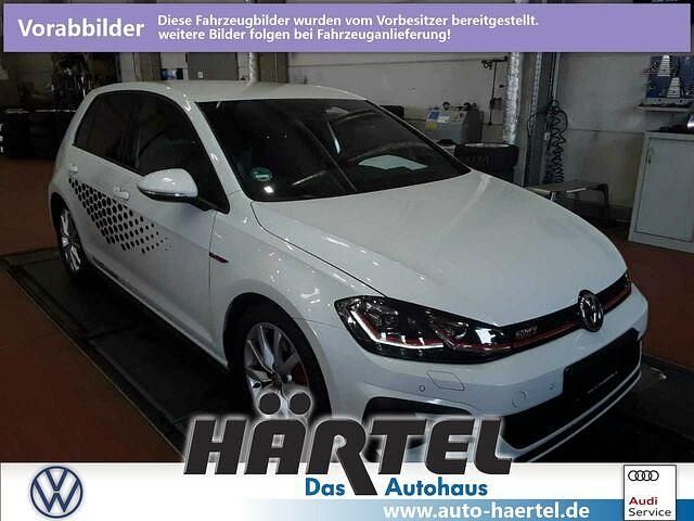 Gebraucht VW Golf VII GTI 245 PS (180 kW) 2019 Oryxweiã perleffekt (weiss) Kleinwagen