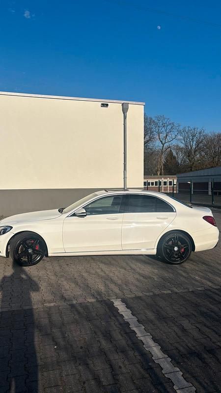 Gebraucht Mercedes C180 116 PS (85 kW) 2017 Weiß Limousine