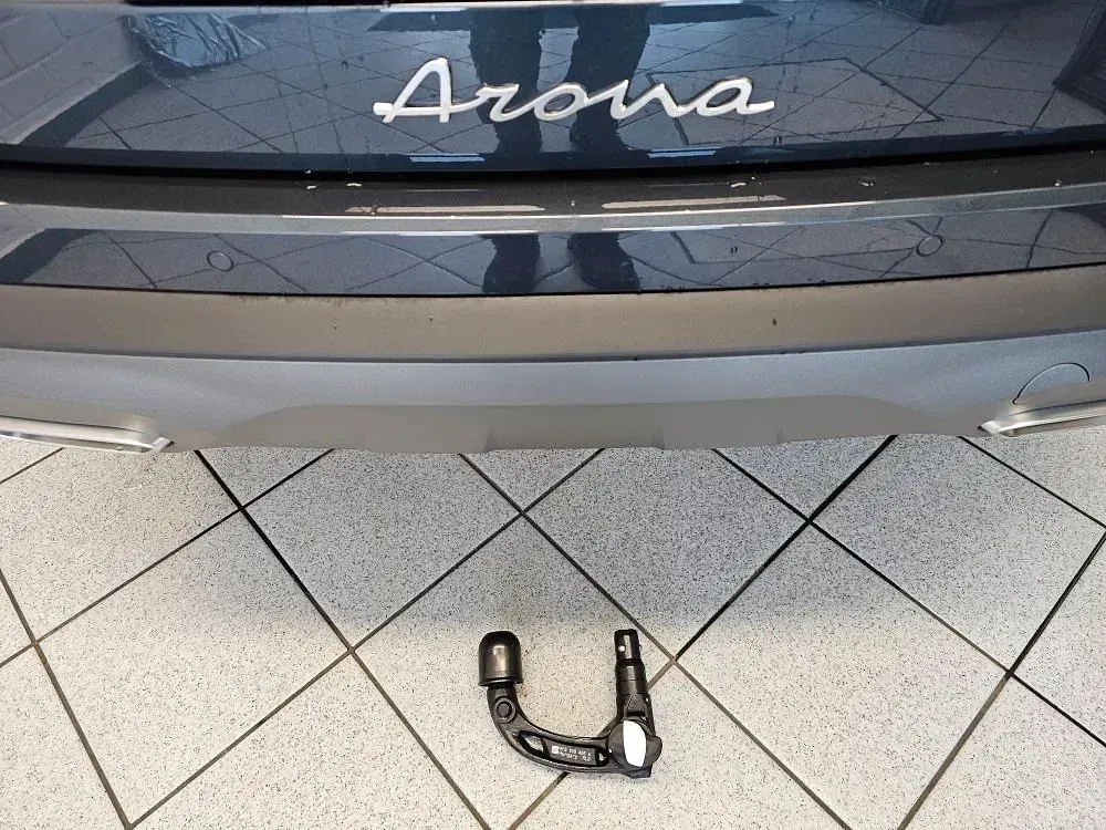 Neu Seat Arona FR 150 PS (110 kW) 2026 Grau SUV