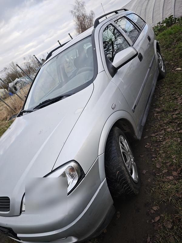 Gebraucht Opel Astra 101 PS (74 kW) 2003 Silber Kombi