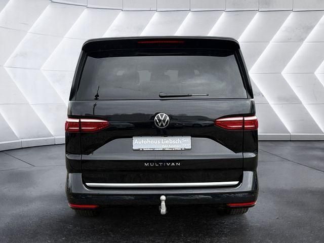 Second-hand VW Multivan Style 150 CP (110 kW) 2025 Negru Monovolum