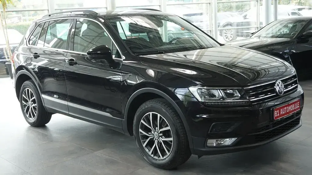 Gebraucht VW Tiguan Comfortline 150 PS (110 kW) 2016 Schwarz SUV