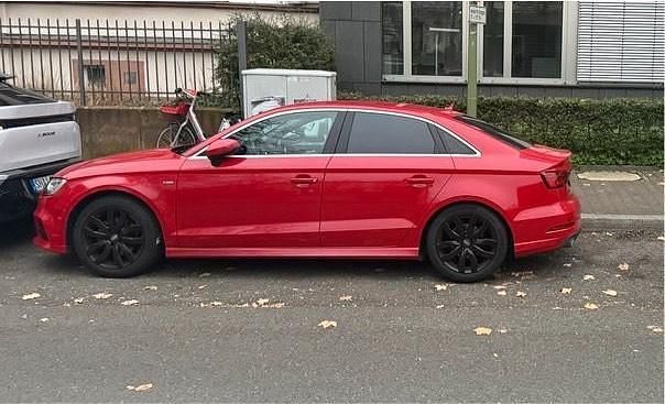 Rot Gebraucht 2017 Audi A3 S-Line Limousine | 12.999 € (Fairer Preis) - Bild 1/4