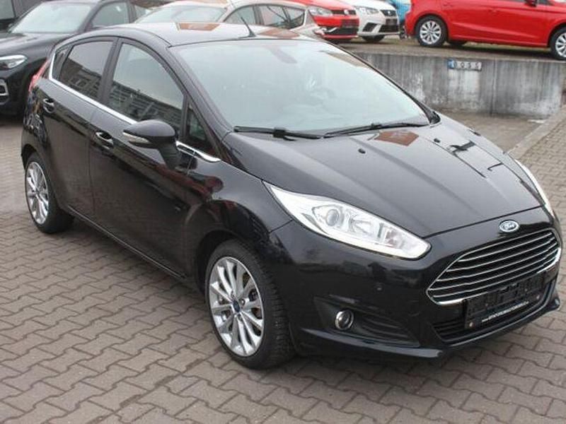 Gebraucht Ford Fiesta Titanium 101 PS (74 kW) 2016 Schwarz Limousine