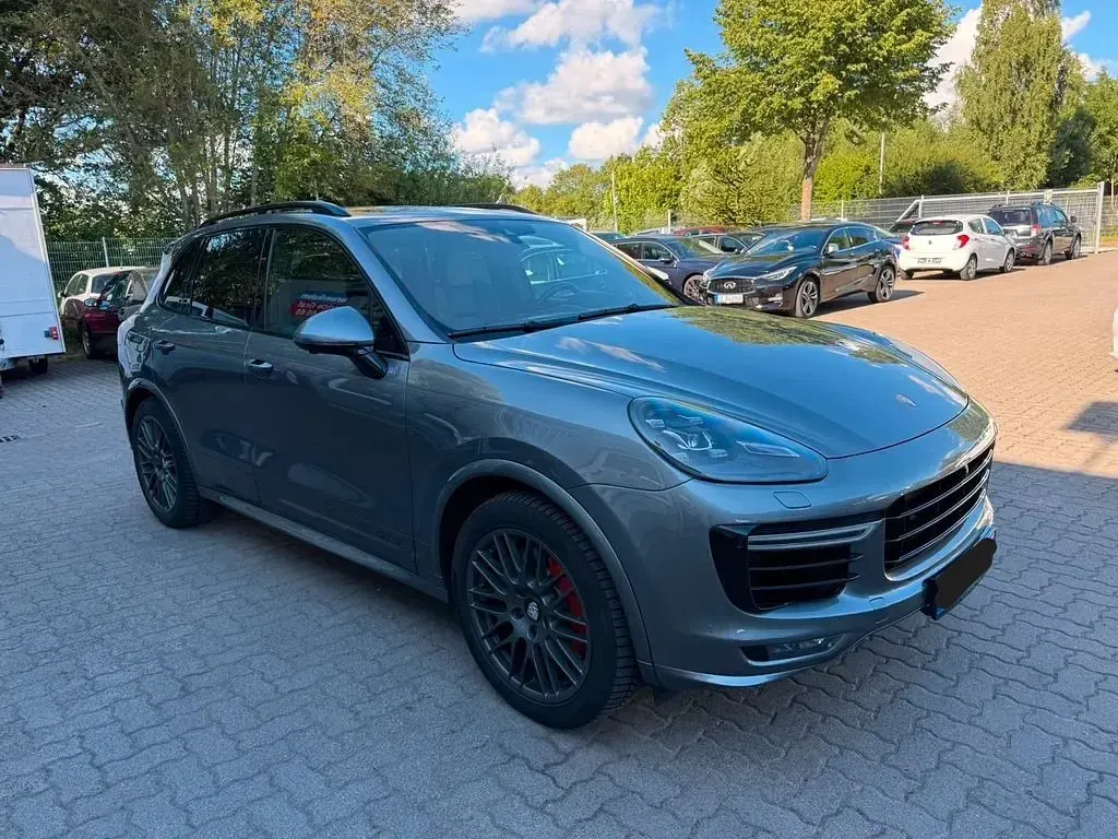 Gebraucht Porsche Cayenne GTS Chrono 441 PS (324 kW) 2018 Grau SUV