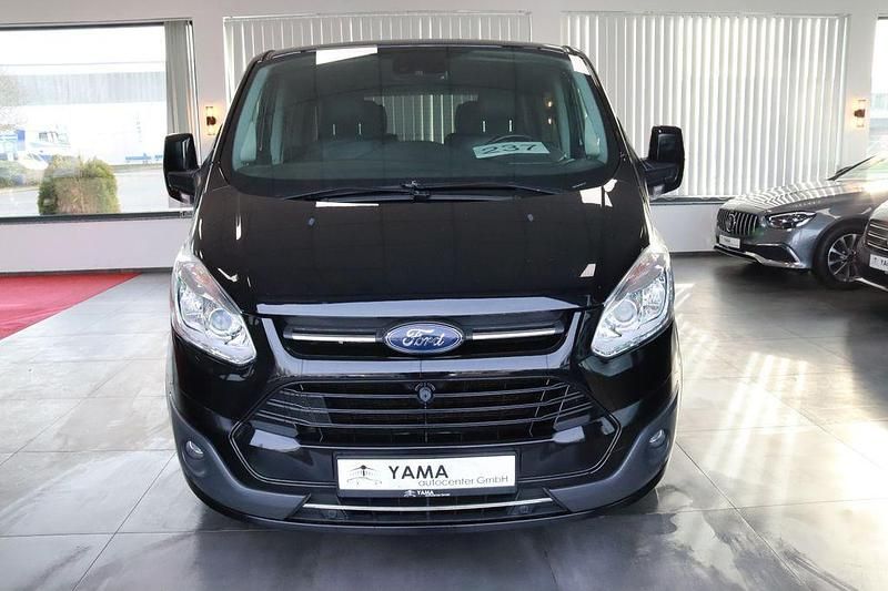 Gebraucht Ford Transit Custom Titanium 170 PS (125 kW) 2018 Schwarz Van / Kleinbus