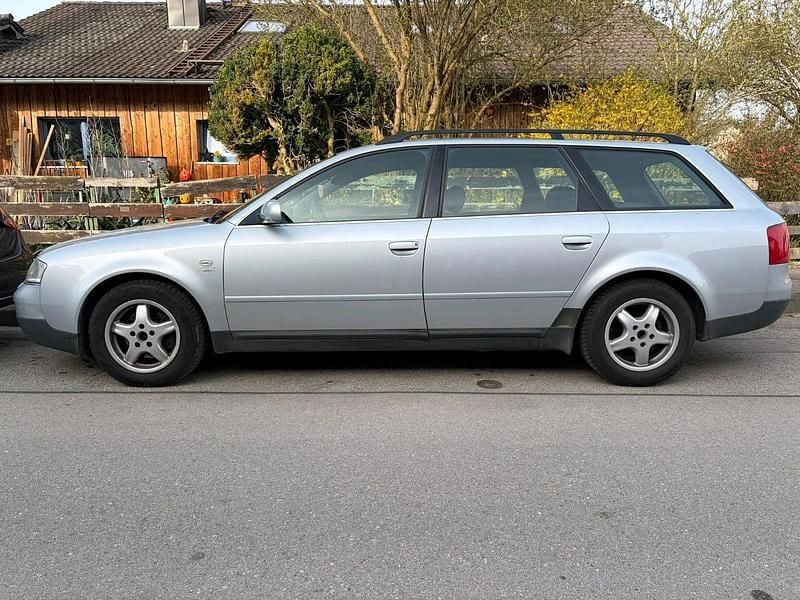Usata Audi A6 165 CV (121 kW) 1998 Argento Station wagon