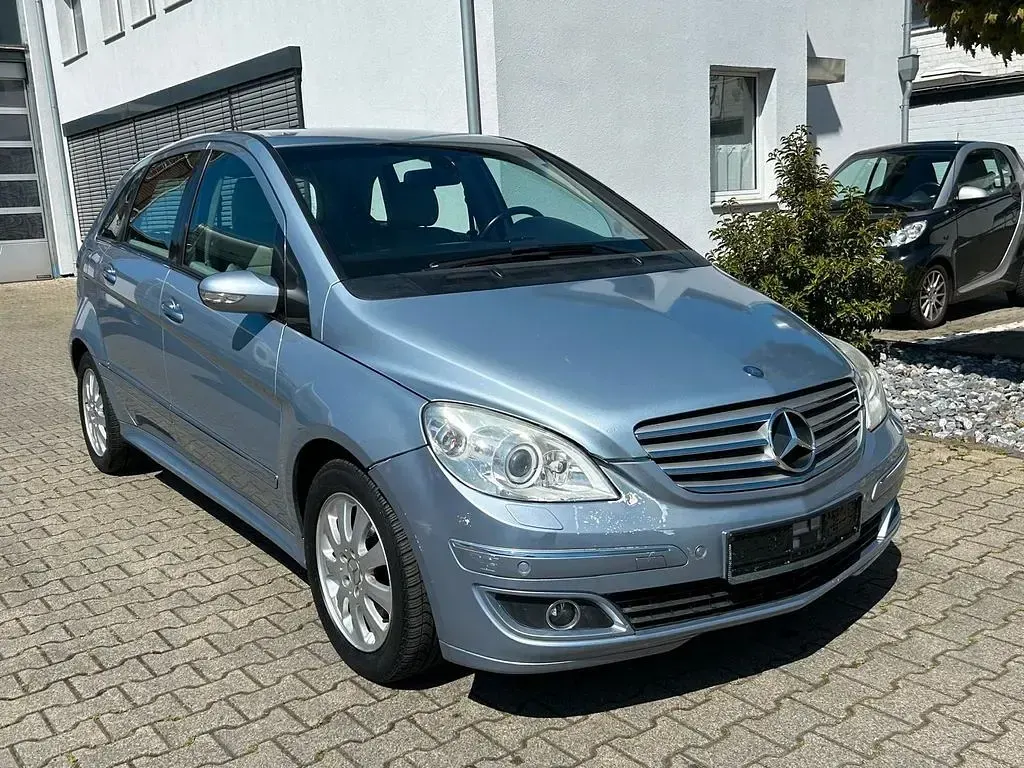 Gebraucht Mercedes B200 193 PS (141 kW) 2005 Blau Van / Kleinbus