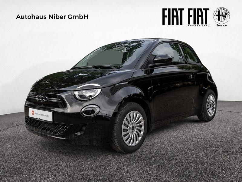 Gebraucht Fiat 500e Action 69 kW (95 PS) 2022 Schwarz Kleinwagen