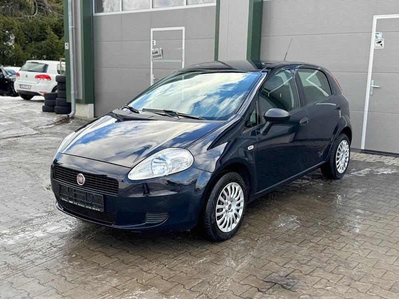 Blau Gebraucht 2010 Fiat Grande Punto Kleinwagen | 2.490 € - Bild 1/4