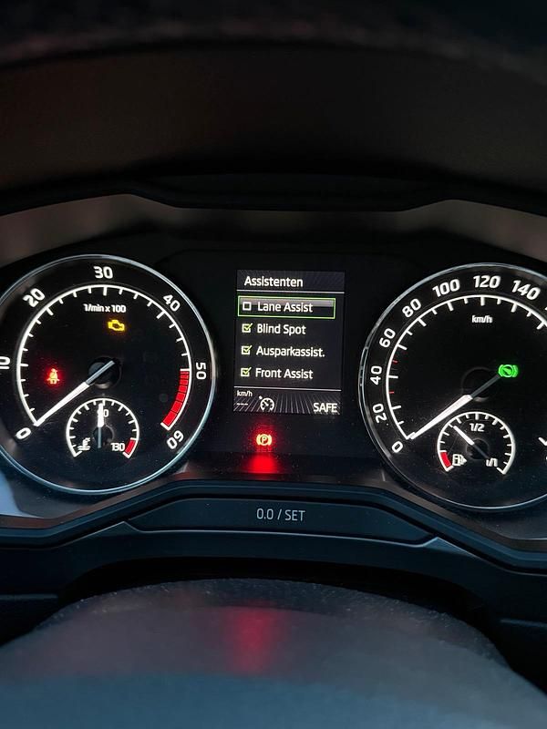 Gebraucht Skoda Superb 190 PS (139 kW) 2017 Schwarz Limousine