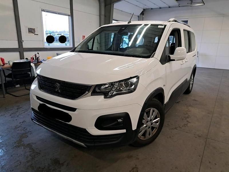 Gebraucht Peugeot Rifter 131 PS (96 kW) 2020 Weiß Van / Kleinbus