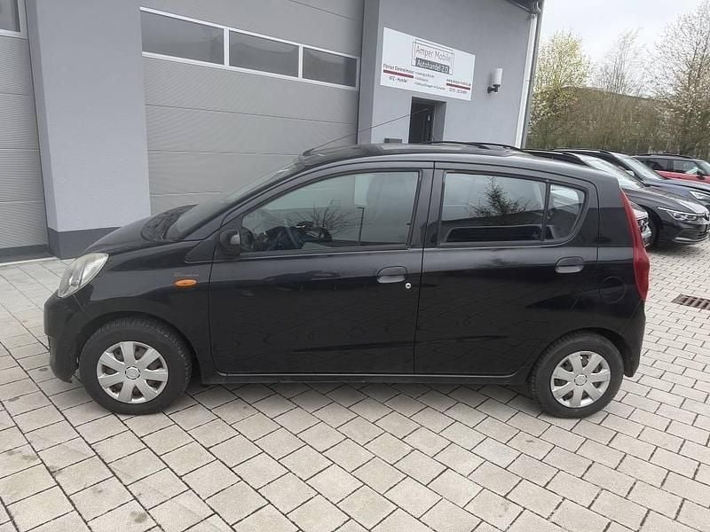 Gebraucht Daihatsu Cuore 69 PS (50 kW) 2009 Schwarz Kleinwagen