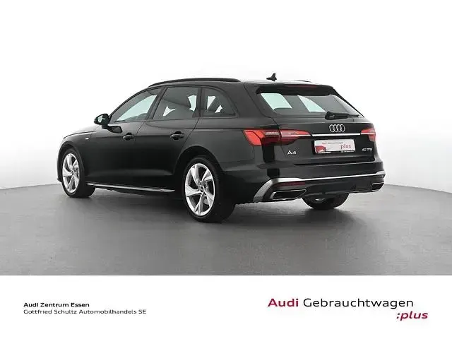 Gebraucht Audi A4 S-Line 204 PS (150 kW) 2021 Mythosschwarz metallic Kombi