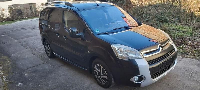 Schwarz Gebraucht 2010 Citroën Berlingo XTR Van / Kleinbus | 3.990 € (Guter Preis) - Bild 1/4