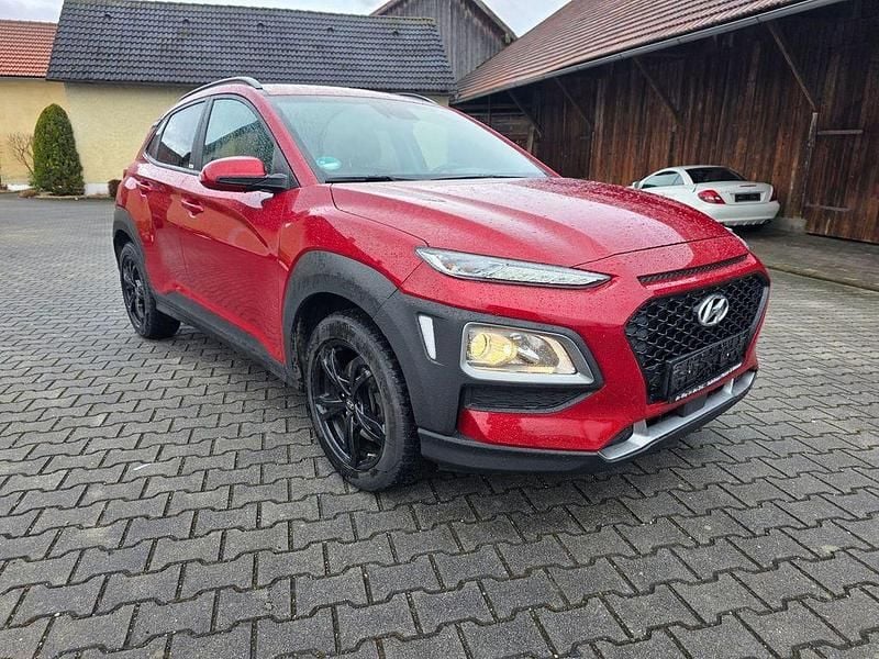 Gebraucht Hyundai Kona Advantage 120 PS (88 kW) 2020 Rot SUV