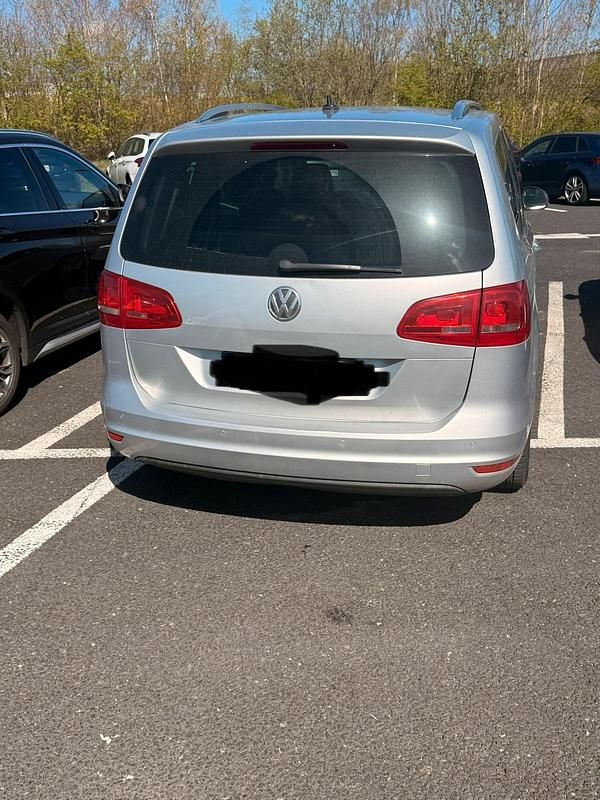 Gebraucht VW Sharan 140 PS (102 kW) 2012 Silber Van / Kleinbus