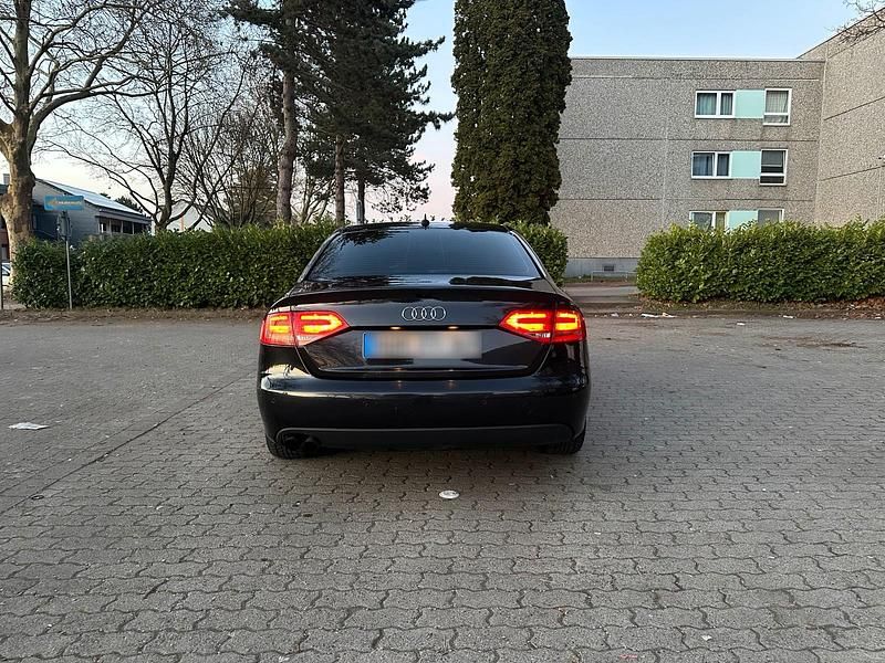 Gebraucht Audi A4 Comfort 160 PS (117 kW) 2009 Schwarz Limousine