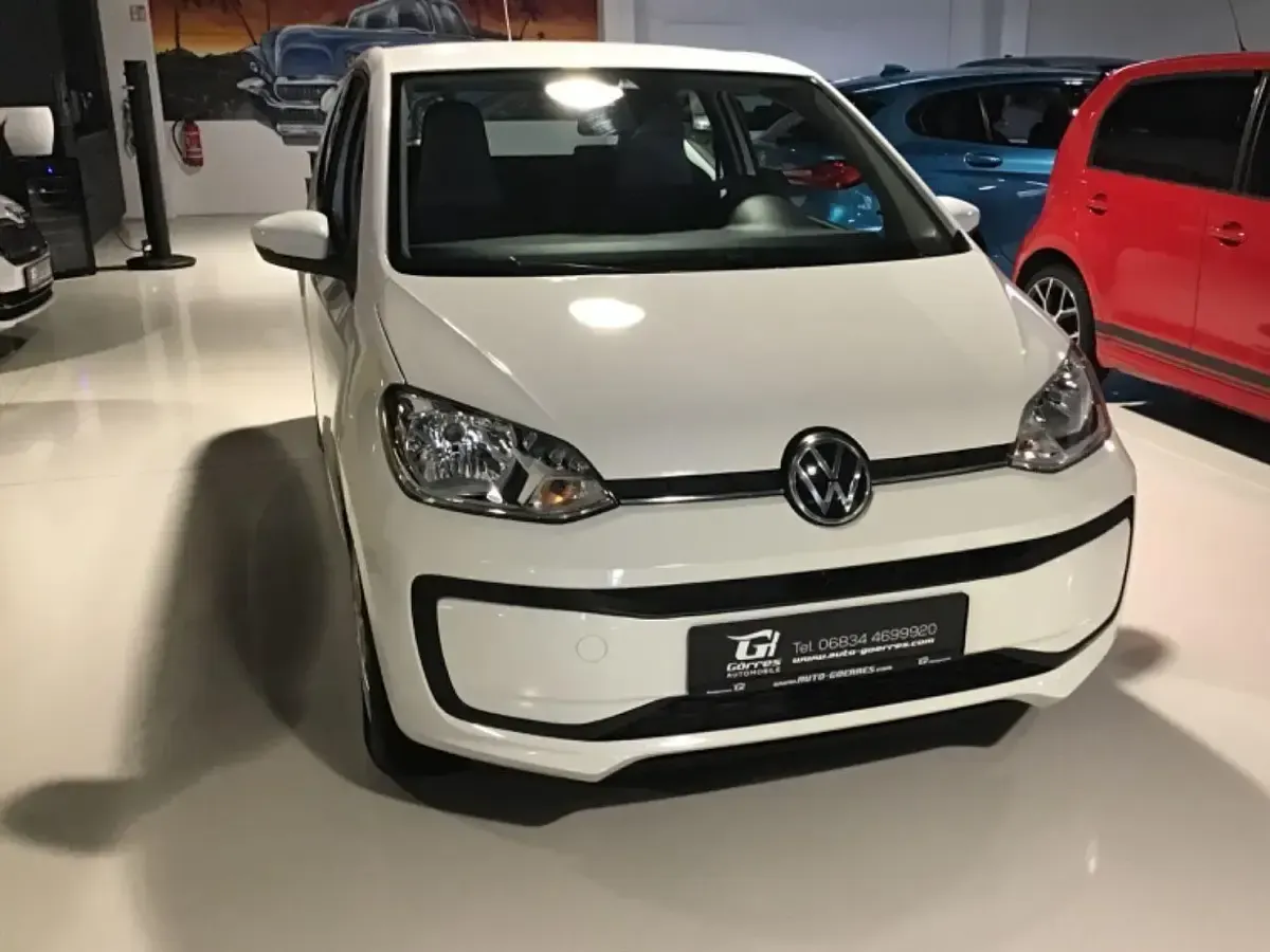 Gebraucht VW up! Basis 65 PS (47 kW) 2021 Weiß Kleinwagen