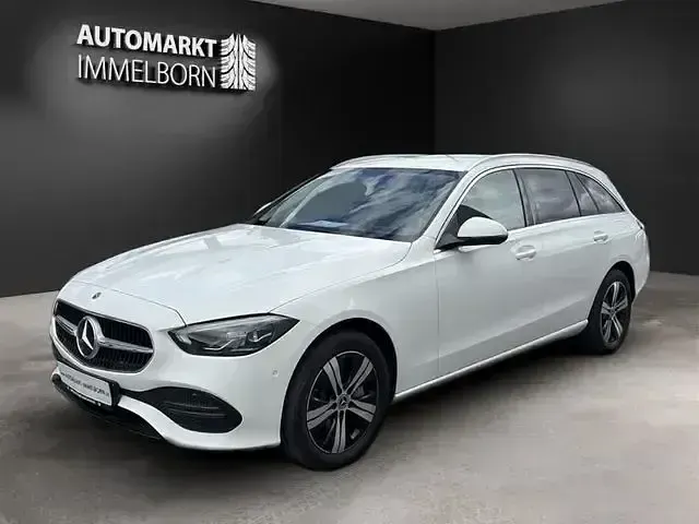 Gebraucht Mercedes C300e 313 PS (230 kW) 2023 Weiß Limousine