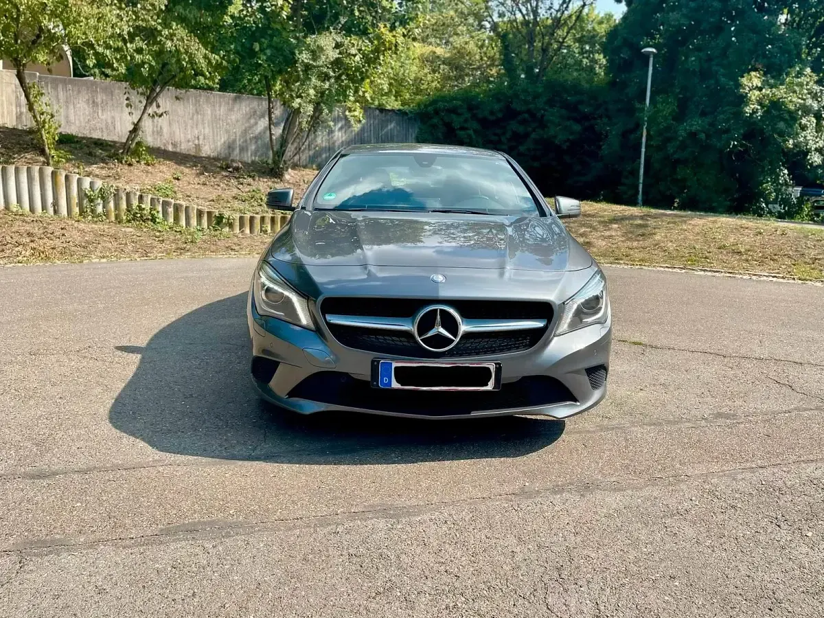 Gebraucht Mercedes CLA180 122 PS (89 kW) 2015 Grau Coupé