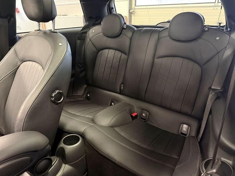 Gebraucht Mini Cooper S 178 PS (130 kW) 2023 Metallic) (grau Kleinwagen