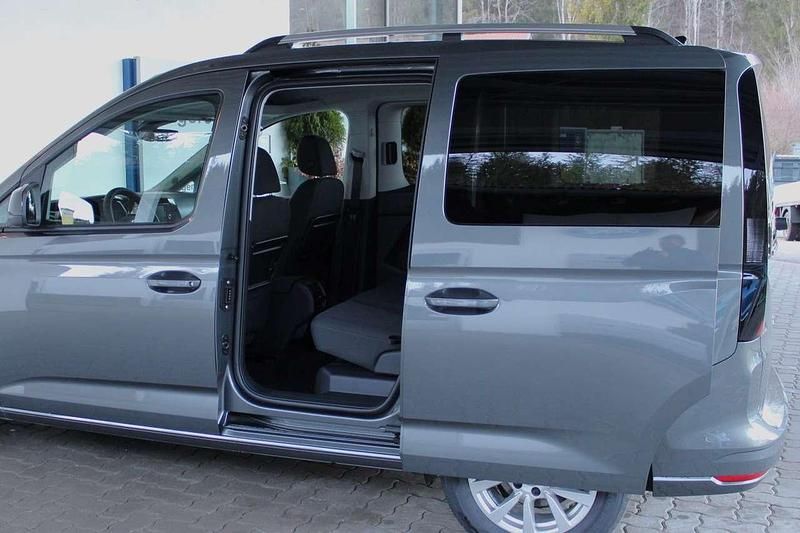 Neu Ford Tourneo Connect Titanium 122 PS (89 kW) 2026 Cyclone graphite grey Van / Kleinbus