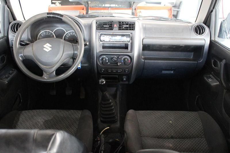 Gebraucht Suzuki Jimny 84 PS (61 kW) 2015 Grün SUV