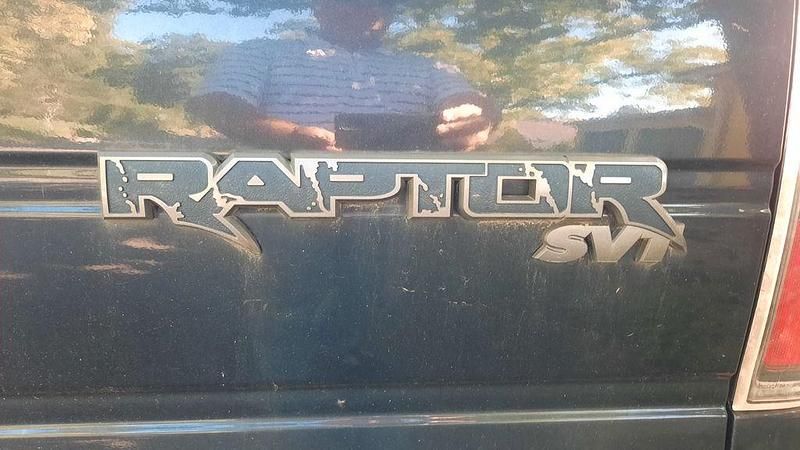 Schwarz Gebraucht 2010 Ford F-150 Raptor Abholung | 28.000 € (Fairer Preis) - Bild 1/4