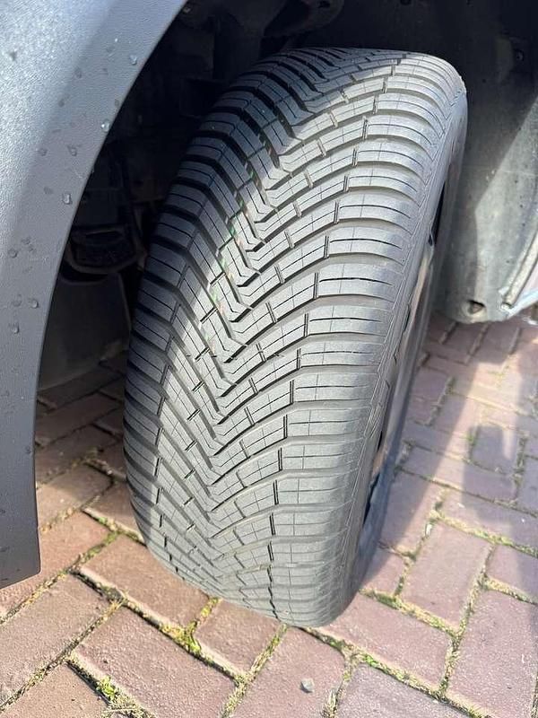 Gebraucht VW Transporter 150 PS (110 kW) 2016 Silber Van