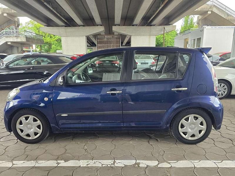 Gebraucht Daihatsu Sirion 87 PS (63 kW) 2005 Blau Kleinwagen