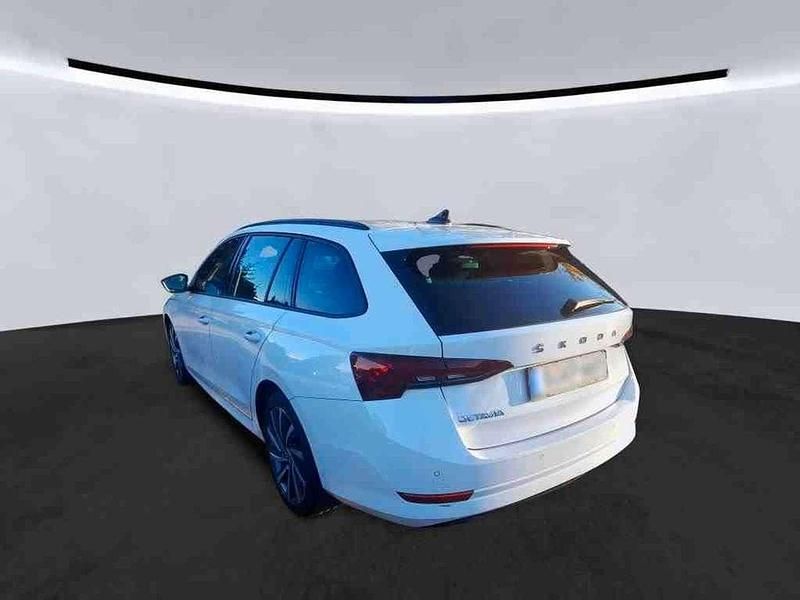 Gebraucht Skoda Octavia First Edition 150 PS (110 kW) 2020 Weiß Kombi