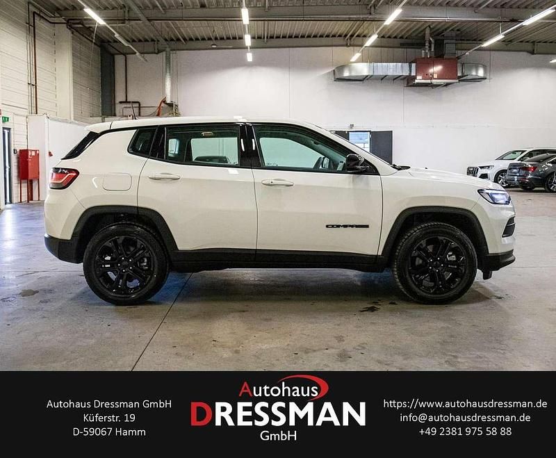 Neu Jeep Compass Longitude 131 PS (96 kW) 2025 Weiß SUV
