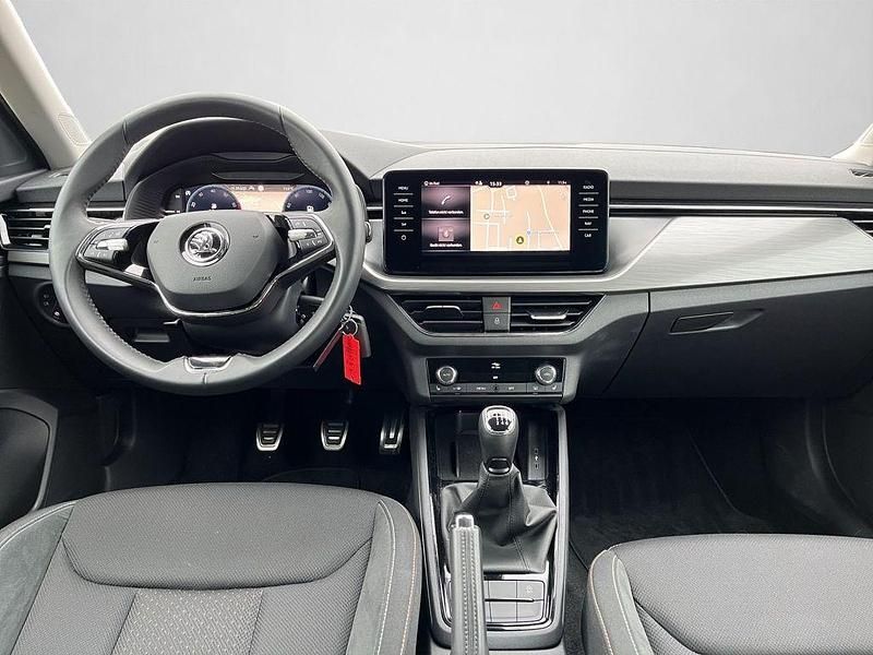 Gebraucht Skoda Kamiq ScoutLine 150 PS (110 kW) 2022 Moonweiß perleffekt (metallic) SUV