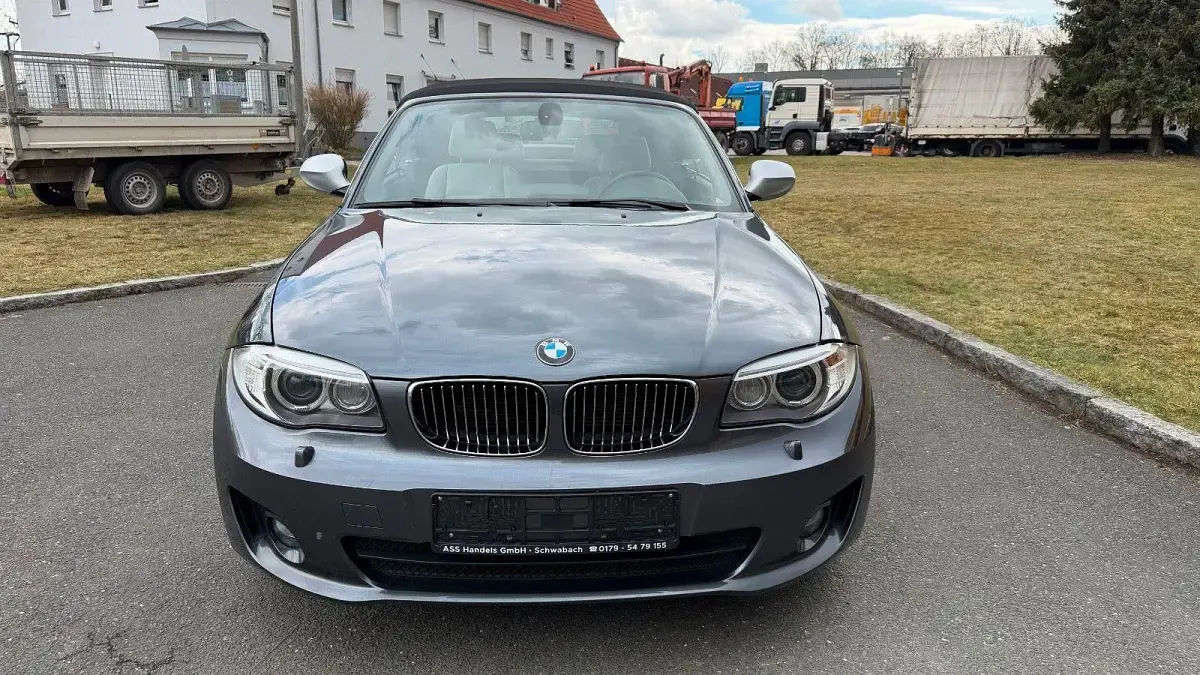 Gebraucht BMW 118 Cabriolet Efficient Dynamics 143 PS (105 kW) 2013 Grau Cabrio