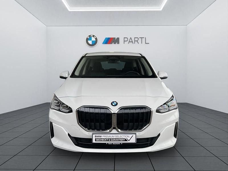 Gebraucht BMW 220 Active Tourer 170 PS (125 kW) 2025 Alpinweiß uni Van / Kleinbus