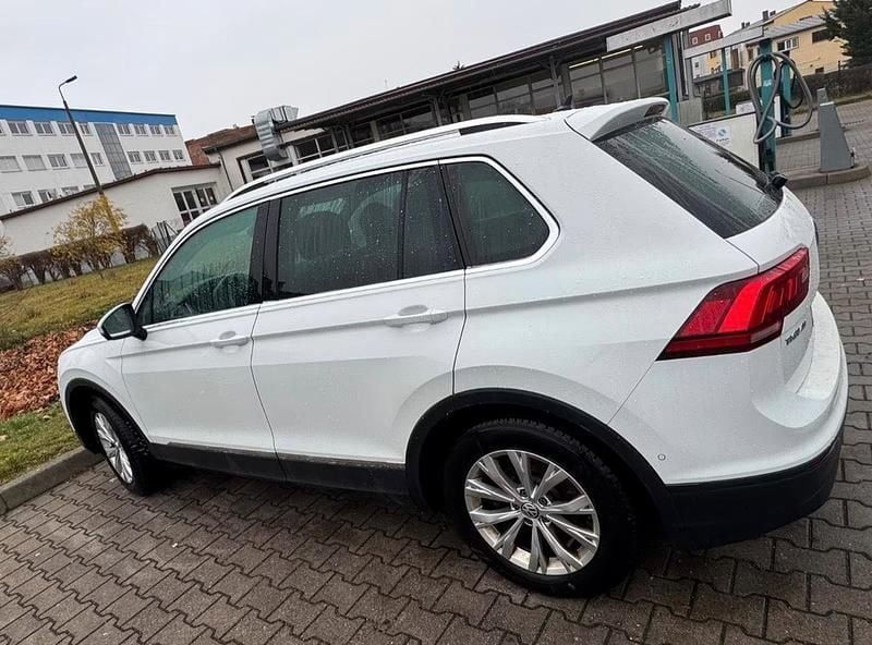Weiß Gebraucht 2019 VW Tiguan Comfortline SUV | 17.000 € (Fairer Preis) - Bild 1/4