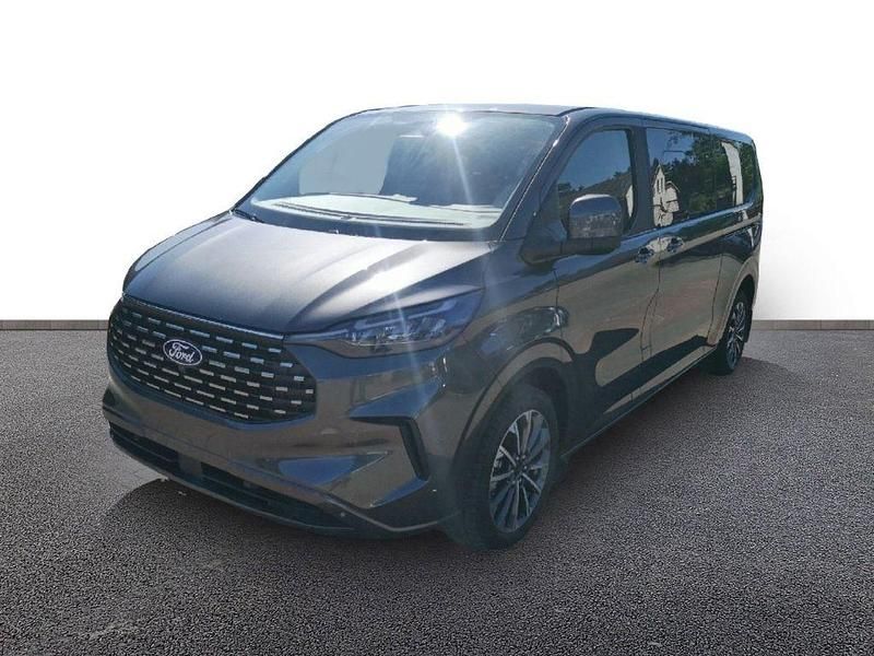 Neu Ford Tourneo Titanium 170 PS (125 kW) 2026 Grau Van / Kleinbus