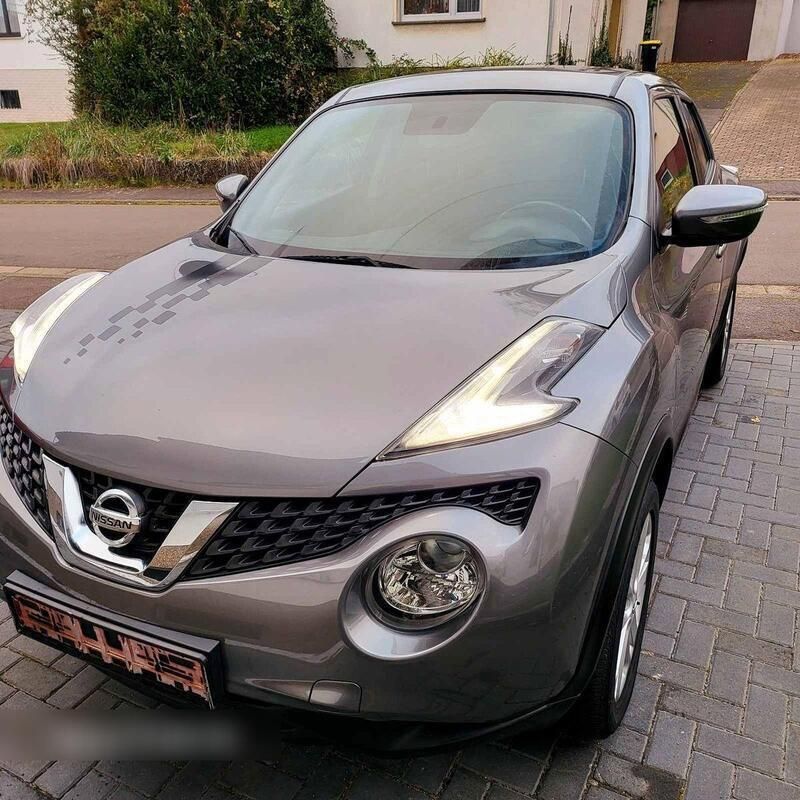 Grau Gebraucht 2016 Nissan Juke N-Connecta SUV | 10.500 € (Fairer Preis) - Bild 1/4