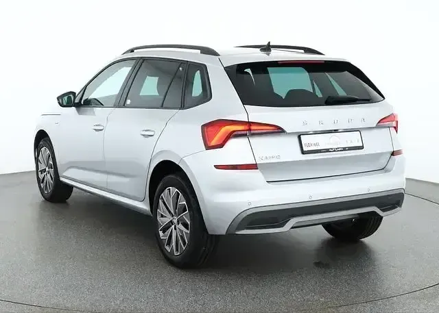 Gebraucht Skoda Kamiq Ambition 115 PS (84 kW) 2022 Brilliant silber met. SUV